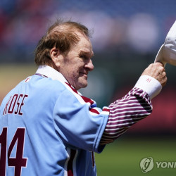 MLB 최다 안타 로즈, 도박 문제로 영구 추방된 불명예 속 별세