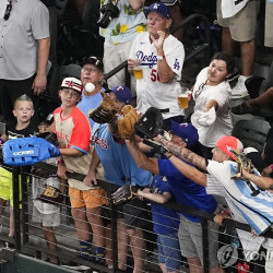 MLB 티켓 구매자 연령, 51세에서 46세로 감소…젊은 팬 유입 증가