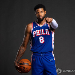 NBA 시범경기 5일 개막…조지와 톰프슨, 타운스의 활약 기대