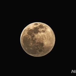 '스마트폰으로 달사진 찰칵' 김해천문대, 추석 맞이 행사 연다