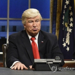 원조 SNL의 정치 풍자 클라스.gif