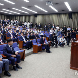 여, 7월 말 전대 가닥…전대룰·지도체제 이견 '변수'