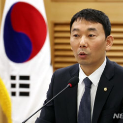 김용민 국회의장이 강제로라도 본회의 열어 7일 상임위원장 투표해야